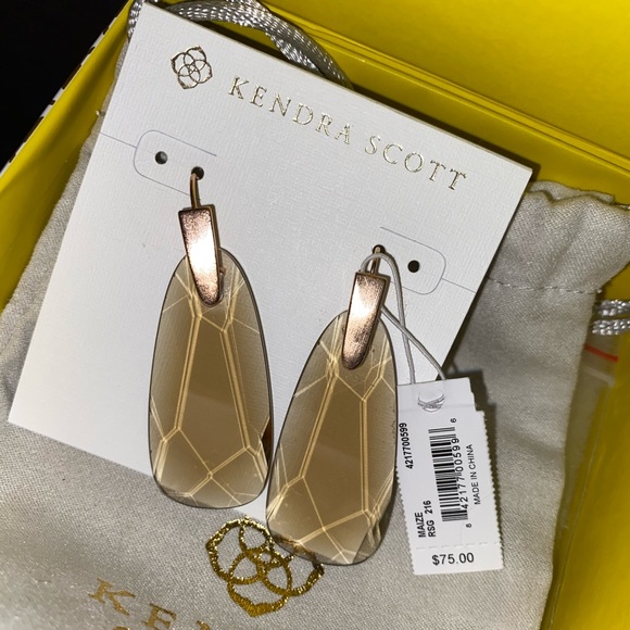 Kendra Scott Earrings - Picture 1 of 2